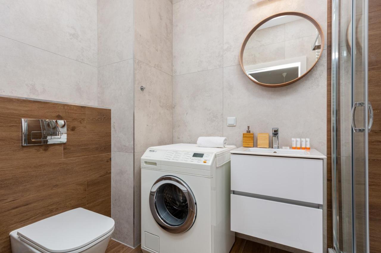 Forum Wola Jana Kazimierza Apartment By Noclegi Renters Warszawa Eksteriør billede